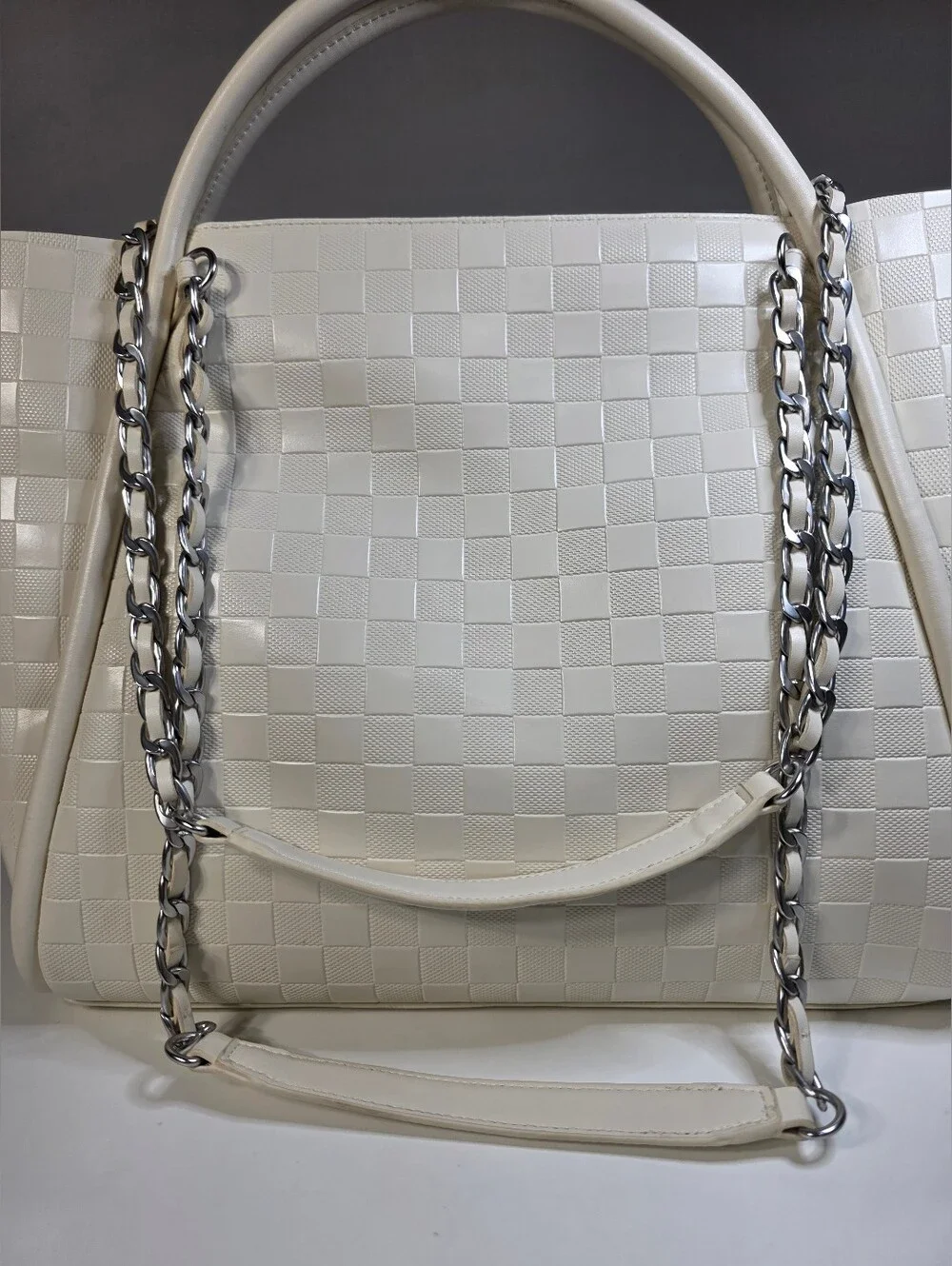 Itzy Ritzy Boss Tote Diaper Bag Limited-edition checkered pattern.